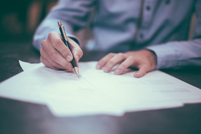 Engagement de moyens vs résultat — la protection du freelance
